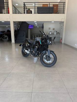 YAMAHA MT-09 